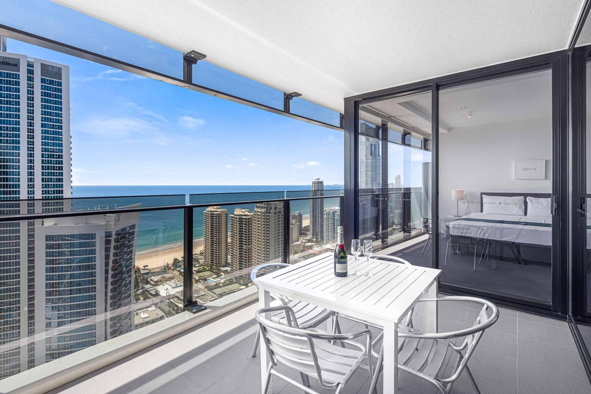 غولد كوست Holiday Holiday Circle On Cavill Apartments الغرفة الصورة